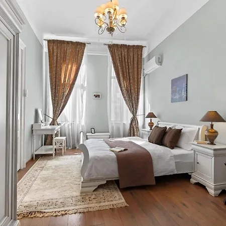 2 Bdr In Old Town Apartmán Bukurešť